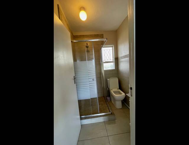 2.5 BEDROOM APARTMENT FOR SALE IN ESSENWOOD